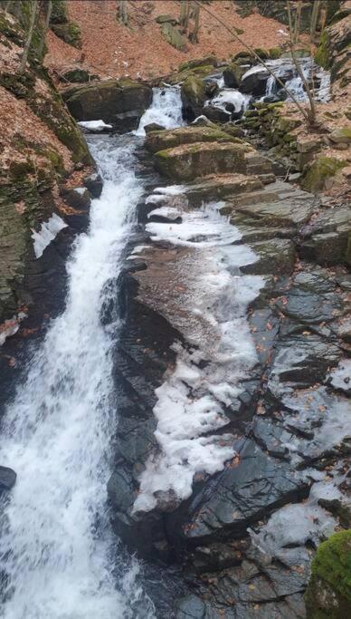 Waterfall A Frame, Maramures バイア·マーレ エクステリア 写真